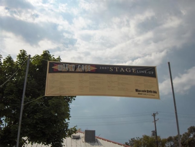Large 4 x 10 Banner hung of Stree