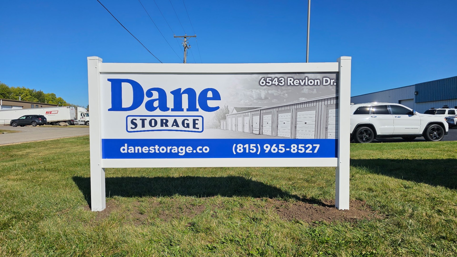 Post & Panel Signs | Retail | Rockford IL | Aluminum