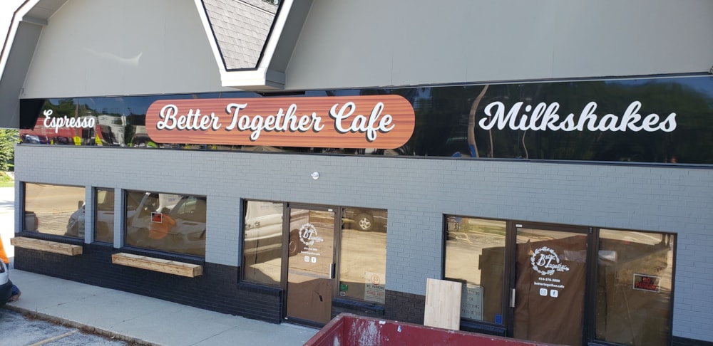 Exterior & Outdoor Signage | Restaurants & Foodservice