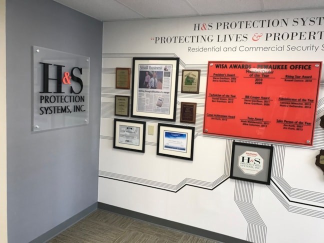 Wall Graphics, Murals, & Custom Wallpaper