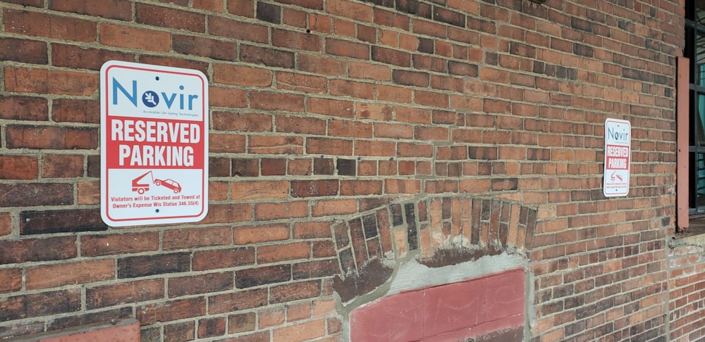 Safety & Regulatory Signs