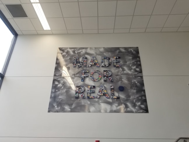 3D Signs & Dimensional Letters & Logos