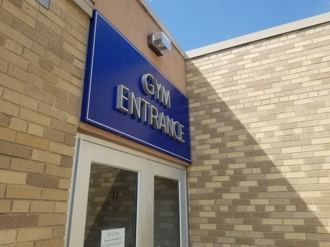 3D Signs & Dimensional Letters & Logos