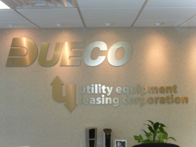 3D Signs & Dimensional Letters & Logos