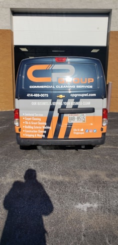 Vehicle Graphics & Lettering