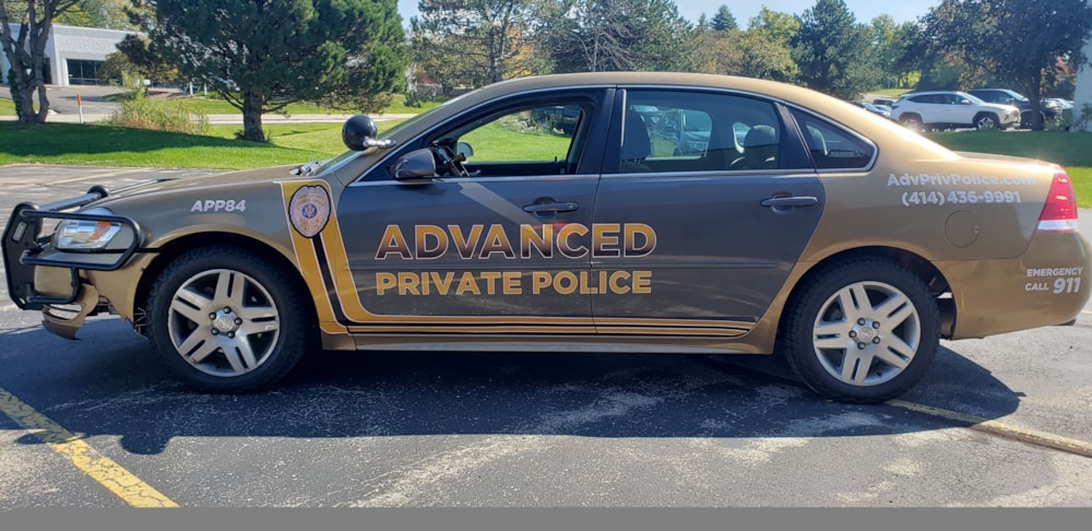 Vehicle Graphics & Lettering