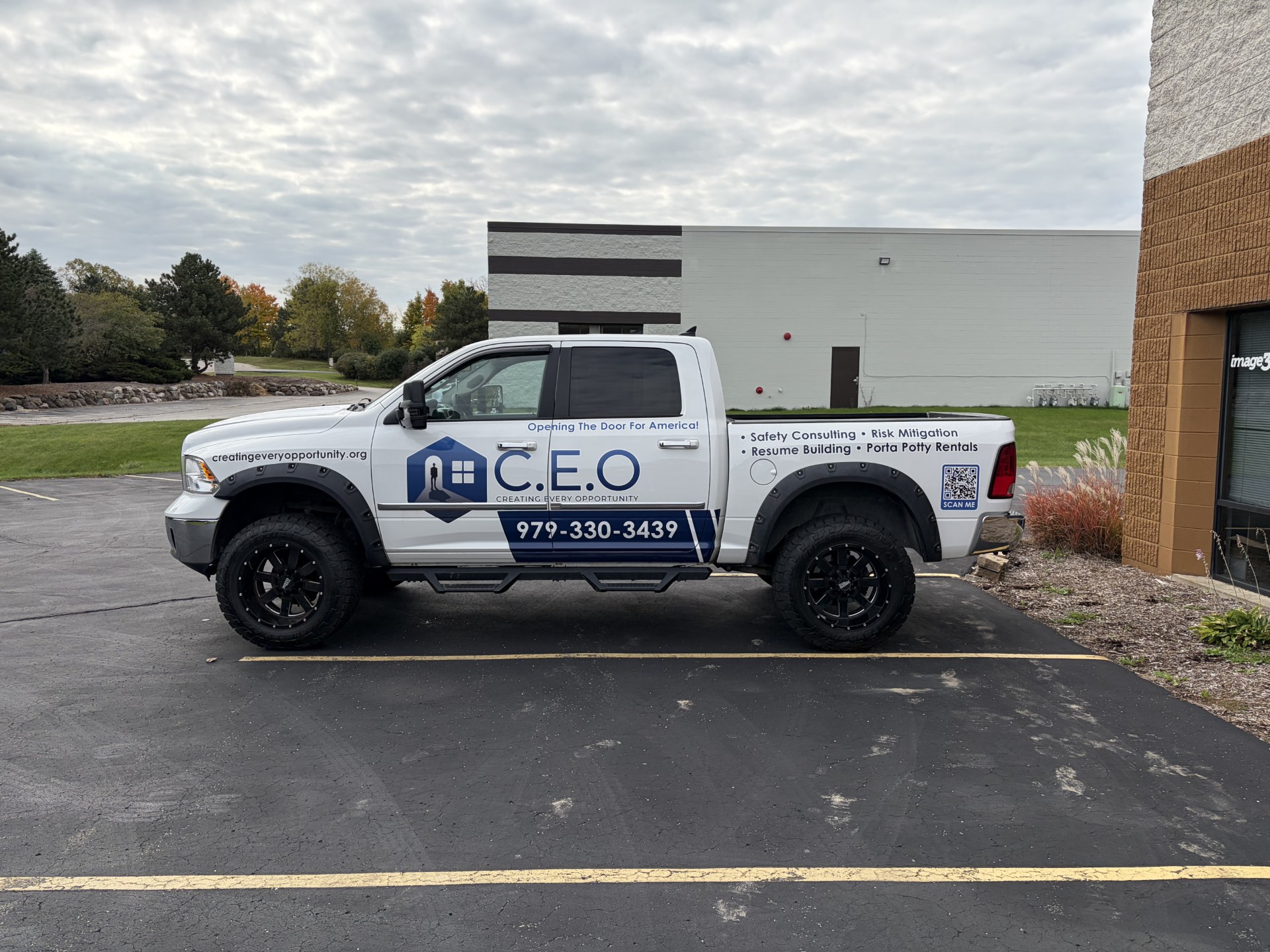 Vehicle Wraps | Service and Trade Organizations | New Berlin wI | Vinyl