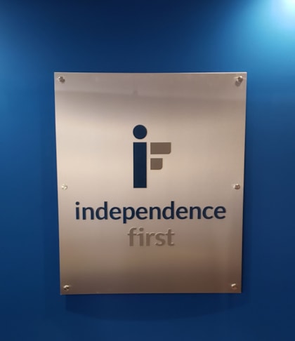 3D Signs & Dimensional Letters | Healthcare