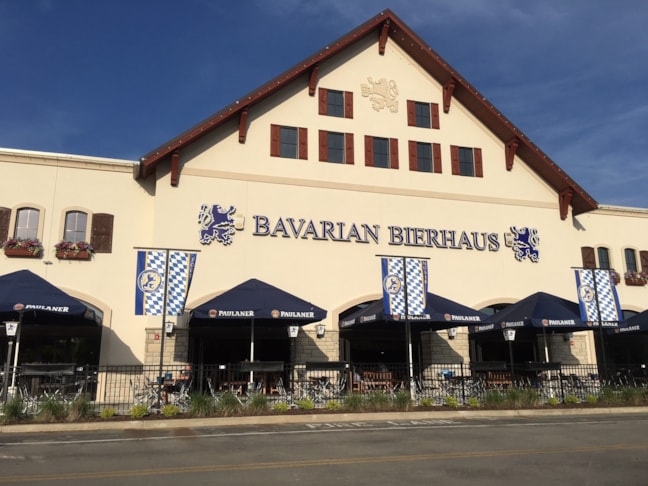 Fabric & Vinyl Outdoor Banners | Restaurant and Food Service Signs