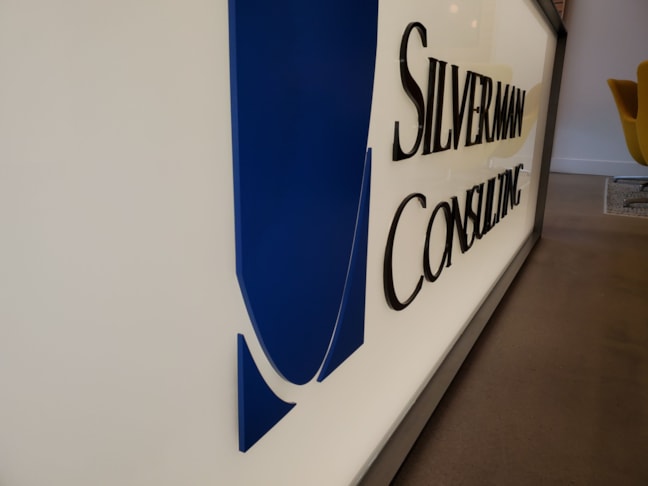 3D Signs & Dimensional Letters