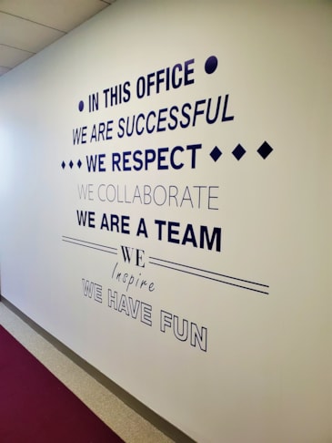 Wall Murals & Graphics