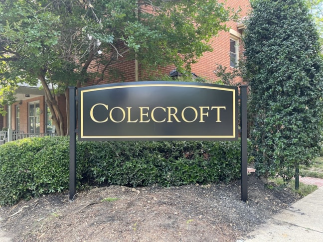 Neighborhood Entrance Sign - Alexandria VA