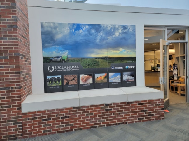 Wall Murals & Graphics