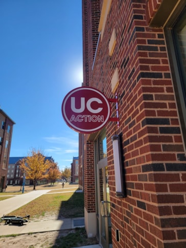 Hanging Signs & Ceiling Displays