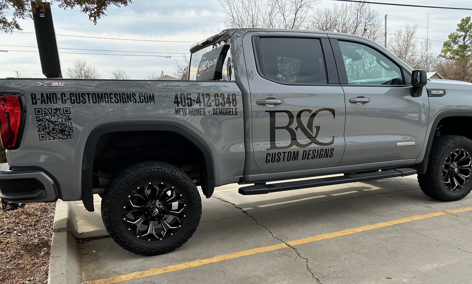 Vehicle Graphics & Lettering | Construction Signs | Norman, OK | Vinyl