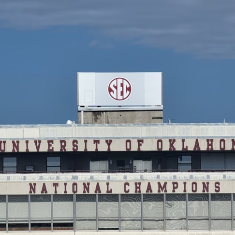 Dimensional Lettering & 3D Signs | College & University Signage